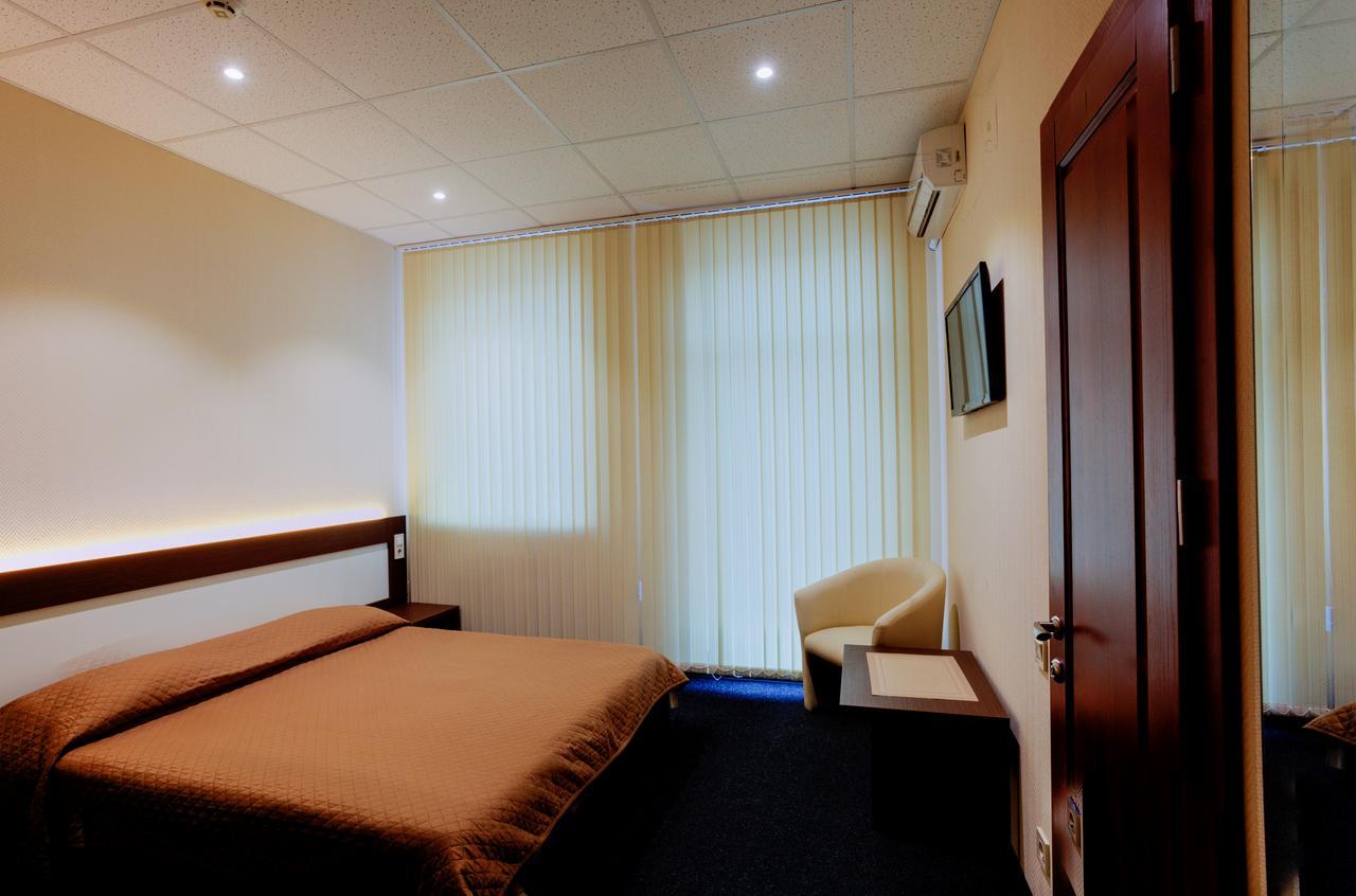Comfort Hotel&Hostel Zaporizhia Exterior foto