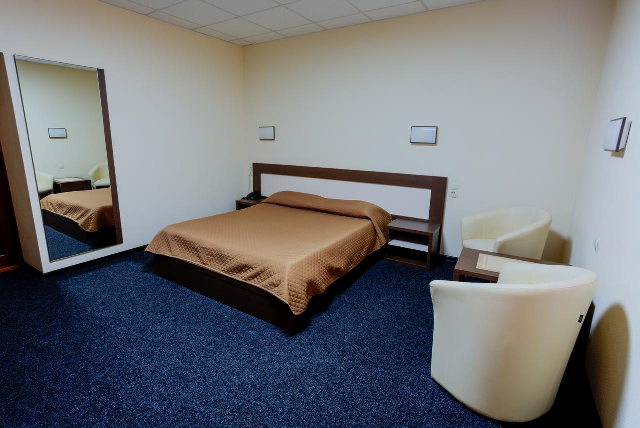 Comfort Hotel&Hostel Zaporizhia Exterior foto